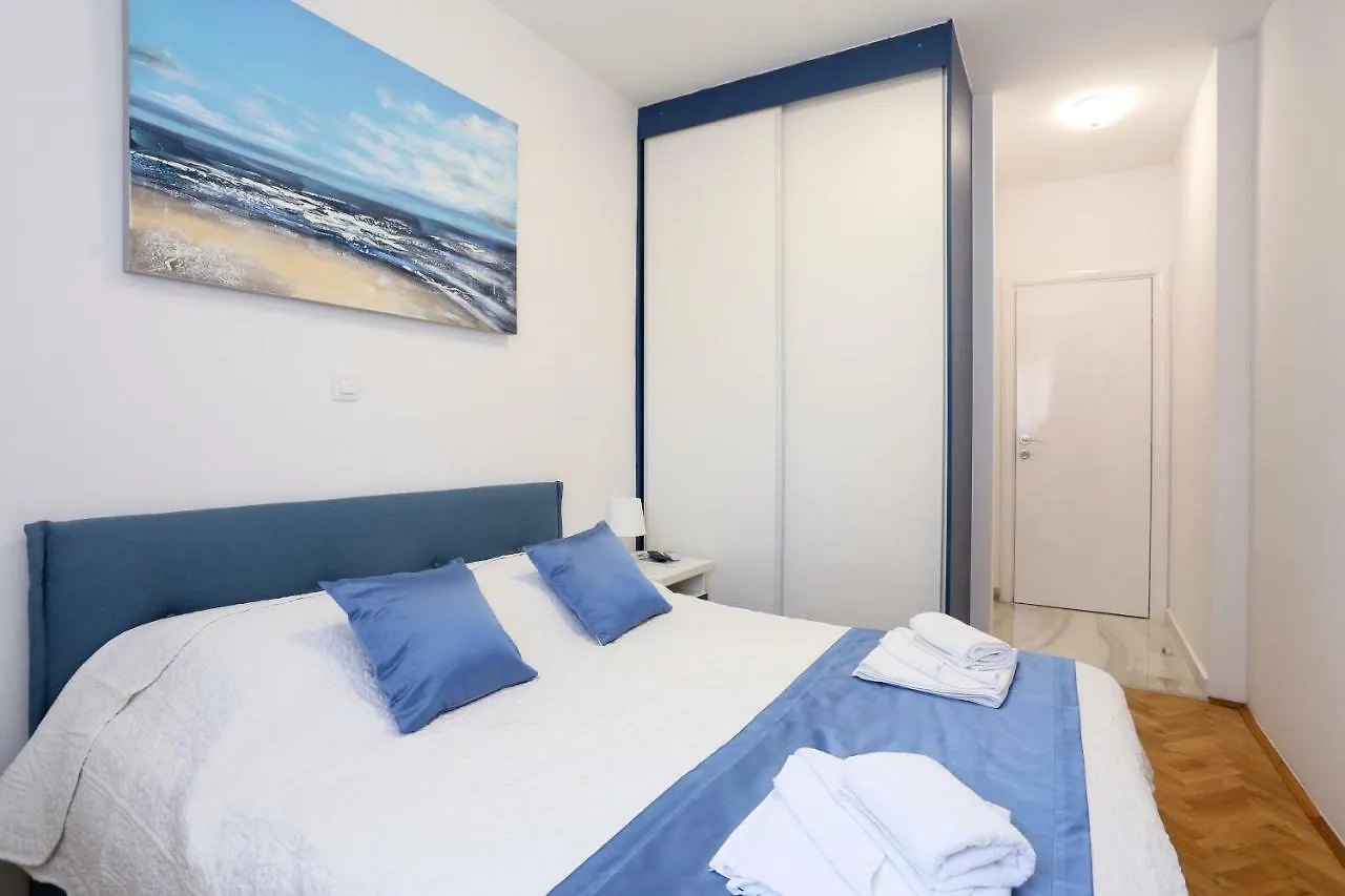 Luxury Apartment Ela Pensionat
