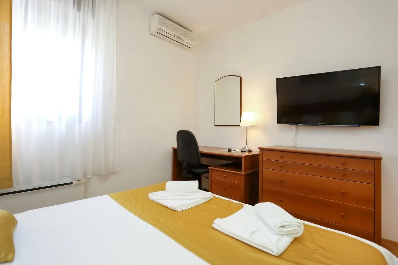 Luxury Apartment Ela Pensionat Split