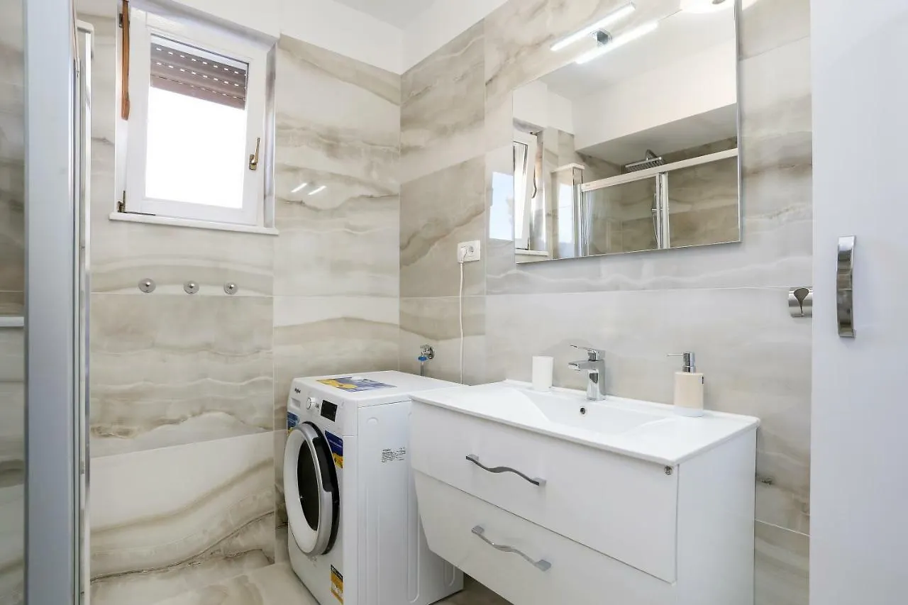 Luxury Apartment Ela Pensionat