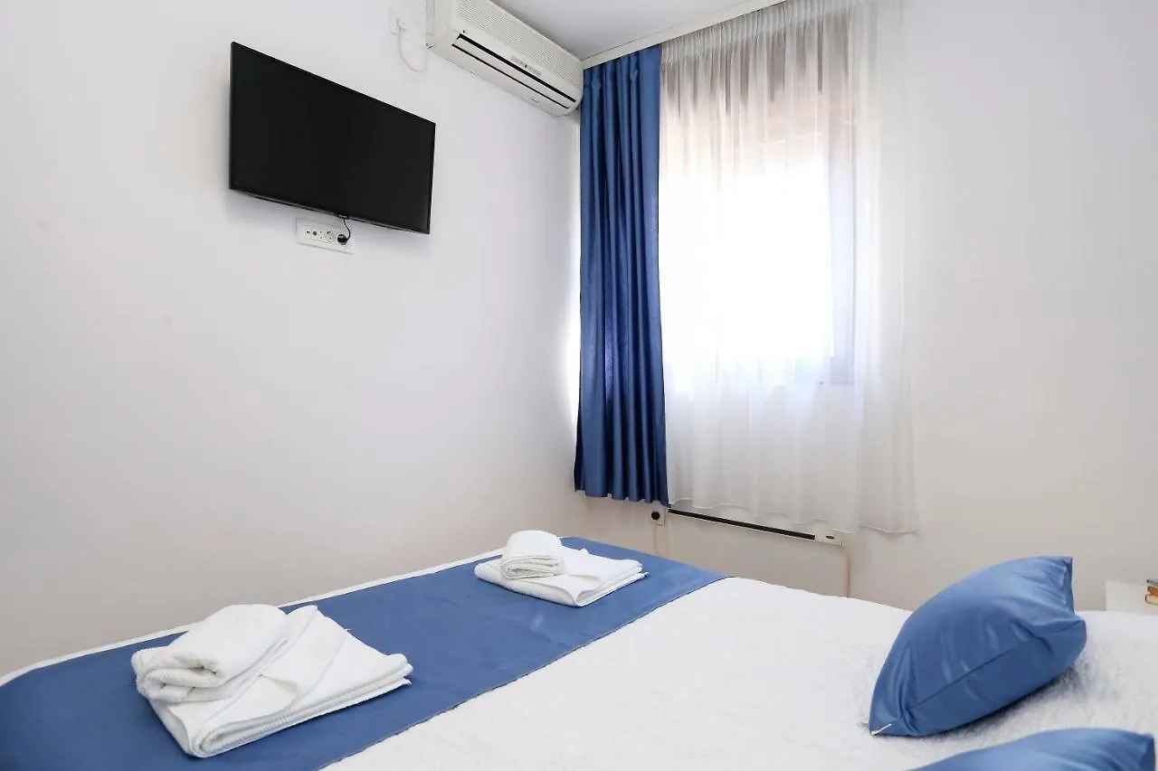 Luxury Apartment Ela 3*, Split