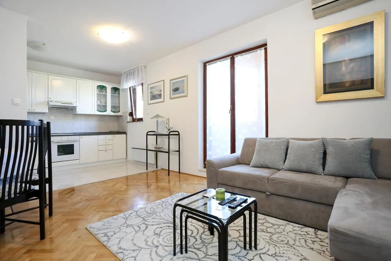 Luxury Apartment Ela Gasthof Split